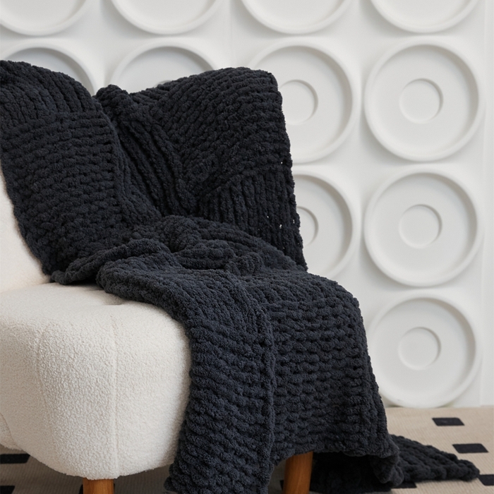 91家纺网 家纺一手货源 找家纺 暖绵绵 2025新款雪尼尔毛毯-比格（大格子） 比格-深灰