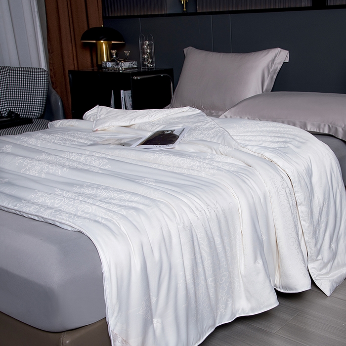 91家纺网 家纺一手货源 找家纺 鑫田 提花蚕丝被黄金丝长丝柞蚕丝春秋被双人子母被冬被礼品被夏凉被 白色