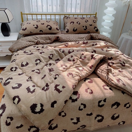 91家纺网 家纺一手货源 找家纺 暖居 2024新款牛奶绒豆豆被床盖四件套时尚豹纹