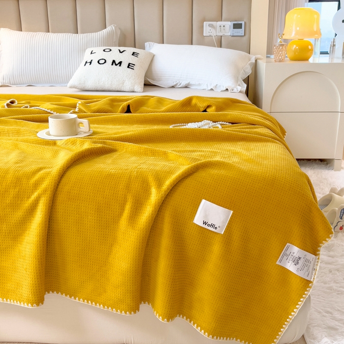 91家纺网 家纺一手货源 找家纺 （总）美梦莱 2022新款华夫格牛奶绒双层复合毯空调毯（支持一件代发）