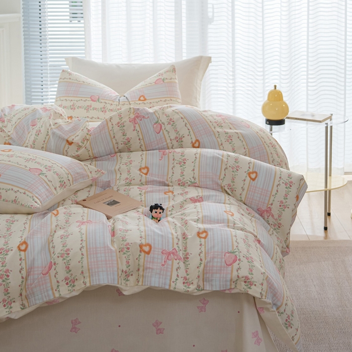 91家纺网 家纺一手货源 找家纺 布可家纺 2025新款水洗棉印花四件套 草莓蝴蝶结