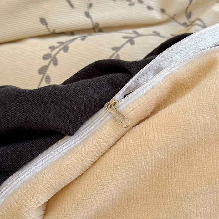 91家纺网 家纺一手货源 找家纺 宅家居 2024秋冬爆款轻法式小香风灯芯绒提花立体韩版花边牛奶绒四件套 花枝