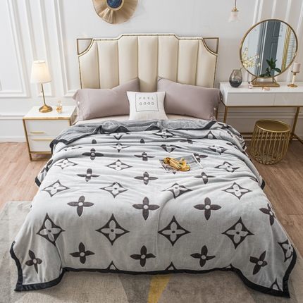 91家纺网 家纺一手货源 找家纺 （总）美梦莱 2022新款法莱绒羊羔绒剪花复合毛毯毯子盖毯（支持一件代发）