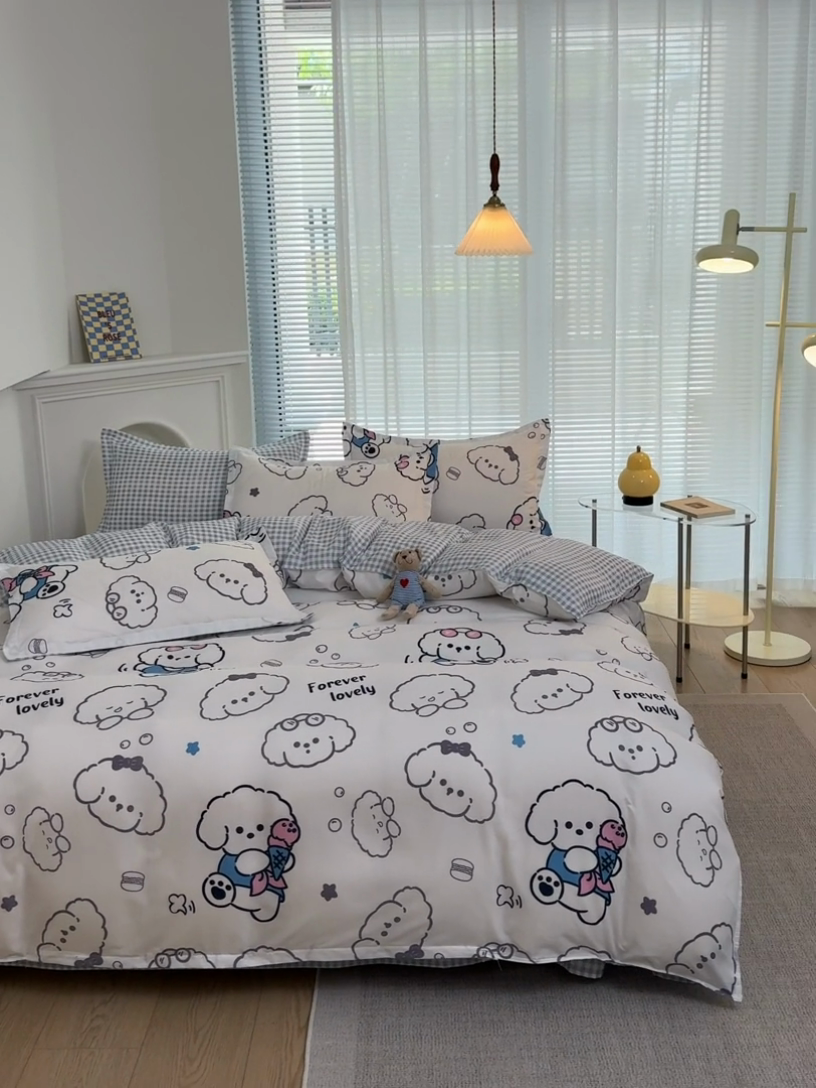 91家纺网 家纺一手货源 找家纺 布可家纺 2025新款水洗棉印花四件套 蓝格冰淇淋狗