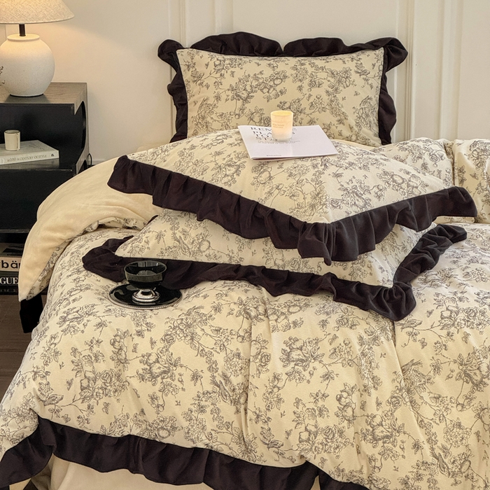 91家纺网 家纺一手货源 找家纺 宅家居 2024秋冬爆款轻法式小香风灯芯绒提花立体韩版花边牛奶绒四件套 喜鹊