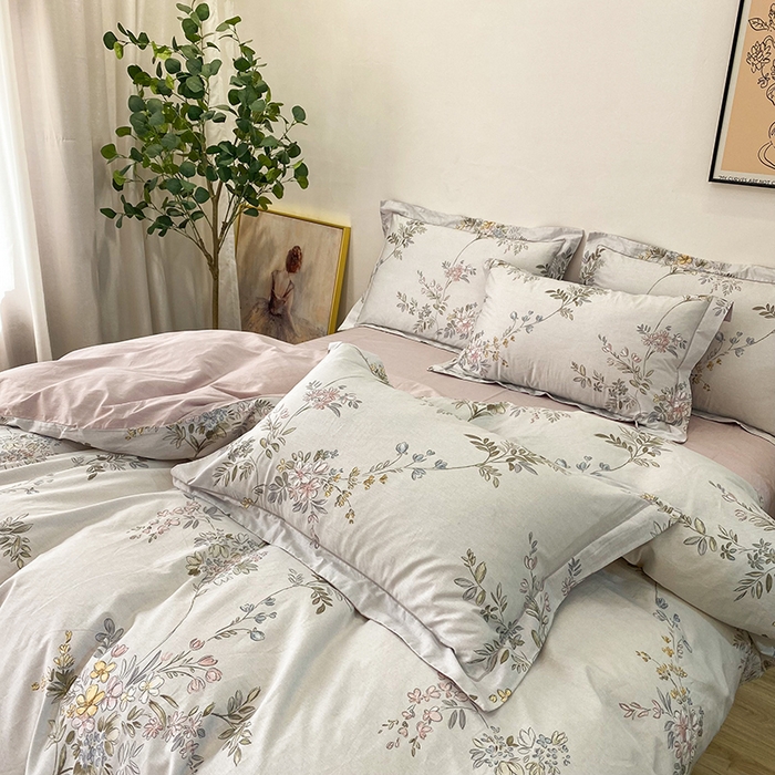 91家纺网 家纺一手货源 找家纺 橙艺家居 2024新款铂金柔棉全棉印花四件套 婉情-灰