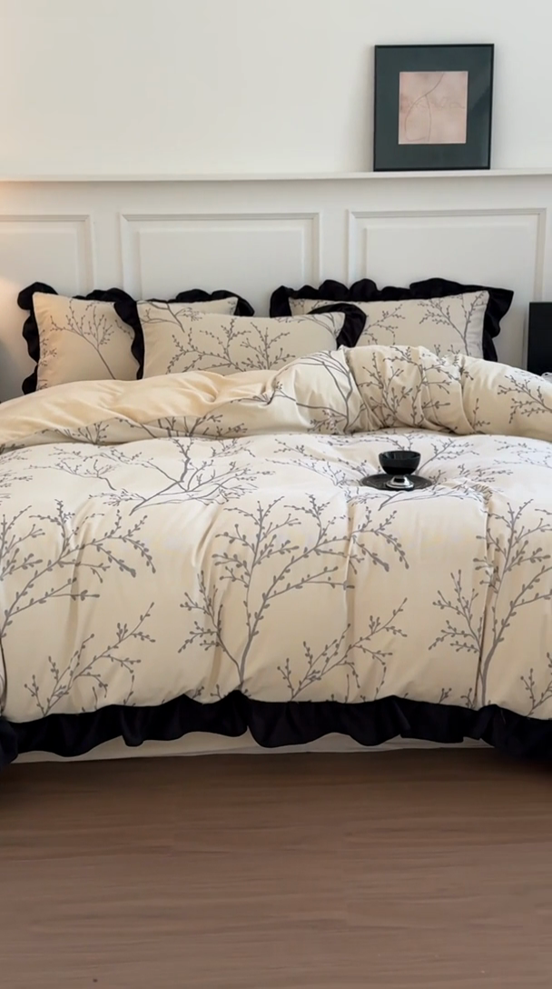 91家纺网 家纺一手货源 找家纺 宅家居 2024秋冬爆款轻法式小香风灯芯绒提花立体韩版花边牛奶绒四件套 花枝