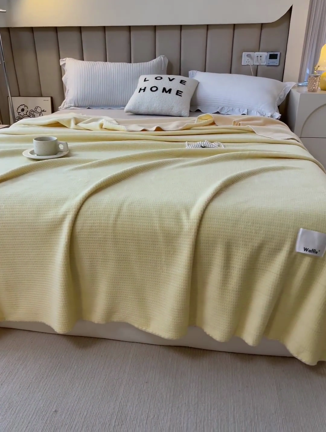 91家纺网 家纺一手货源 找家纺 （总）美梦莱 2022新款华夫格牛奶绒双层复合毯空调毯（支持一件代发）