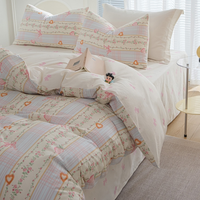 91家纺网 家纺一手货源 找家纺 布可家纺 2025新款水洗棉印花四件套 草莓蝴蝶结