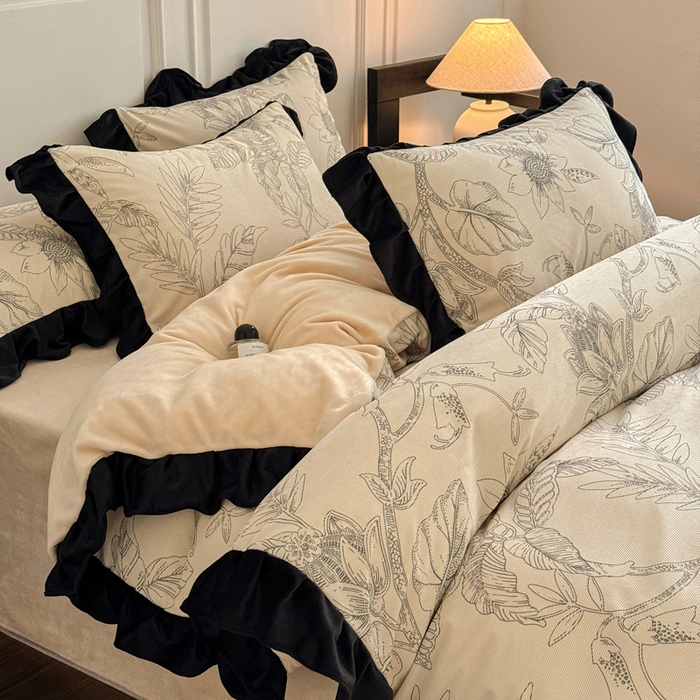 91家纺网 家纺一手货源 找家纺 宅家居 2024秋冬爆款轻法式小香风灯芯绒提花立体韩版花边牛奶绒四件套 语叶