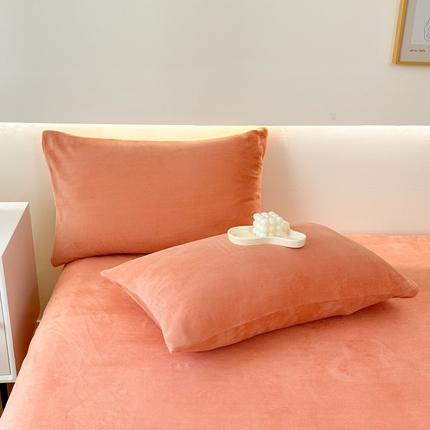 91家纺网 家纺一手货源 找家纺 （总）美梦莱 2024新款保暖高克重牛奶绒床品单品系列-单枕套（支持一件代发）