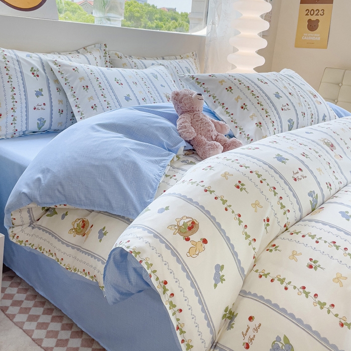 91家纺网 家纺一手货源 找家纺 布可家纺 2025新款水洗棉印花四件套 草莓兔