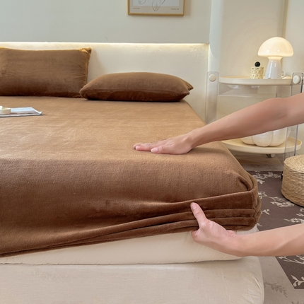 91家纺网 家纺一手货源 找家纺 （总）美梦莱 2024新款保暖高克重牛奶绒床品单品系列-单床笠（支持一件代发）