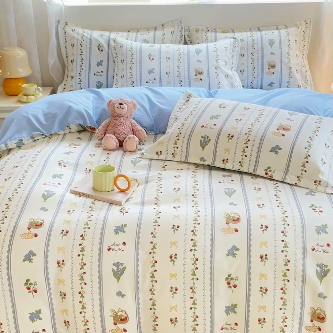 91家纺网 家纺一手货源 找家纺 布可家纺 2025新款水洗棉印花四件套 草莓兔