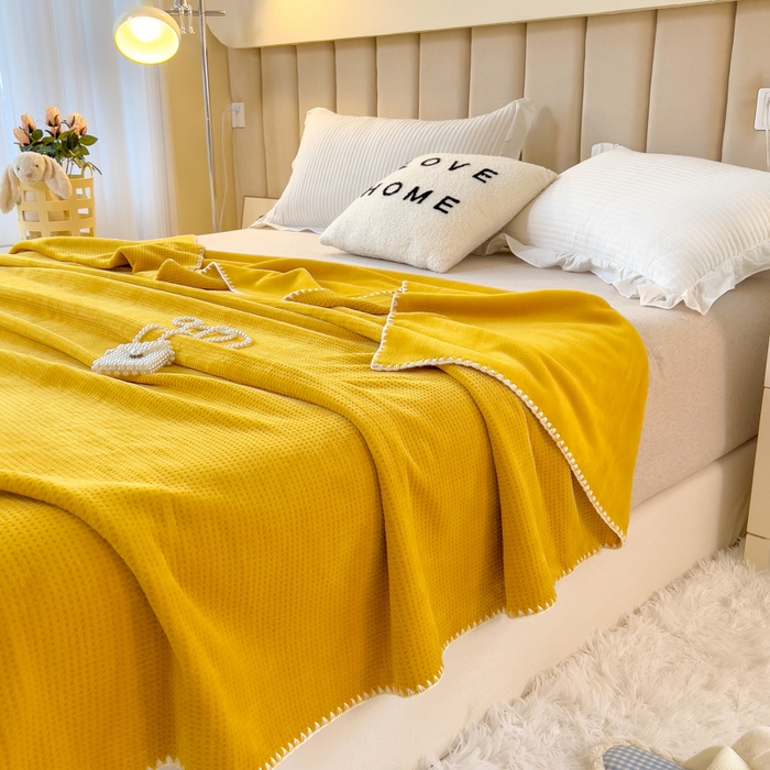 91家纺网 家纺一手货源 找家纺 （总）美梦莱 2022新款华夫格牛奶绒双层复合毯空调毯（支持一件代发）