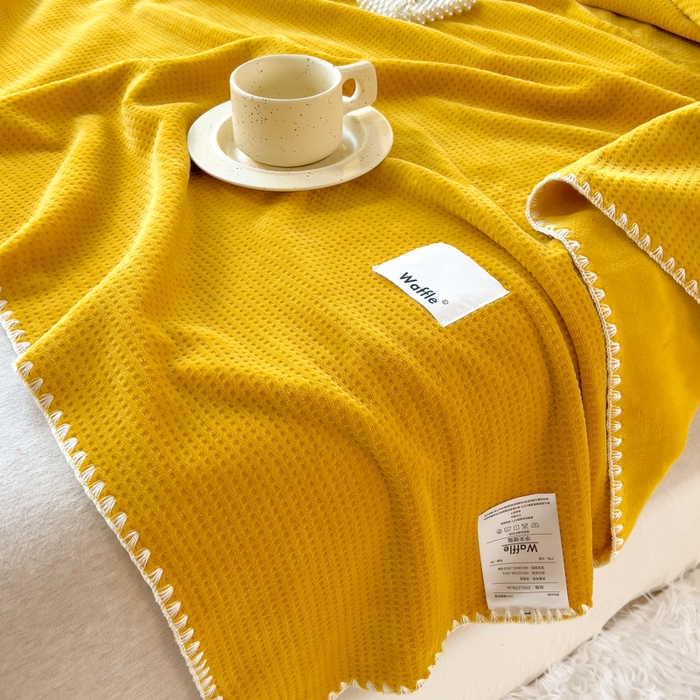 91家纺网 家纺一手货源 找家纺 （总）美梦莱 2022新款华夫格牛奶绒双层复合毯空调毯（支持一件代发）