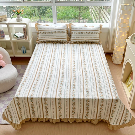 91家纺网 家纺一手货源 找家纺 （总）2024新款13372全棉斜纹夹棉绗缝纯棉花边床盖
