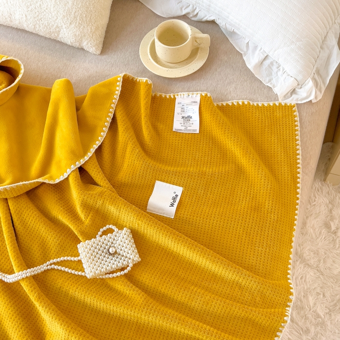 91家纺网 家纺一手货源 找家纺 （总）美梦莱 2022新款华夫格牛奶绒双层复合毯空调毯（支持一件代发）