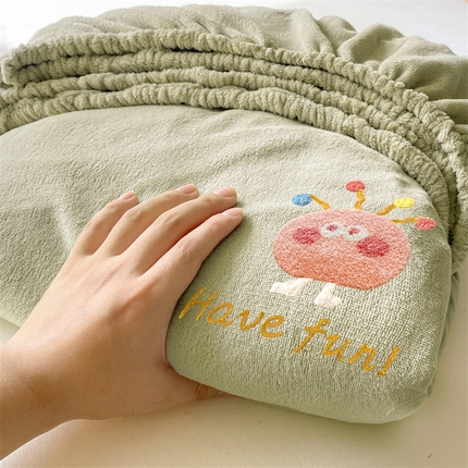 91家纺网 家纺一手货源 找家纺 布卢姆床垫 2025新款A类牛奶绒毛巾绣床笠二 小糖豆-抹茶绿