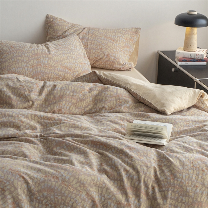 91家纺网 家纺一手货源 找家纺 2024新款纯棉50支大提花全棉人字纹提花床单被套枕套1.8床笠双人床单1.5笠加大220×240被套民宿小众四件套 烂漫烟花  金