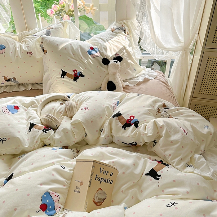 91家纺网 家纺一手货源 找家纺 家贝爱 2024新款南法风花边水洗棉四件套 南法风-腊肠狗