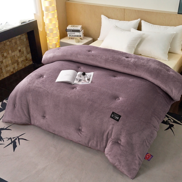 91家纺网 家纺一手货源 找家纺 侨鑫 2024新款A类牛奶绒羽丝棉加厚冬被 被子被芯 黛紫