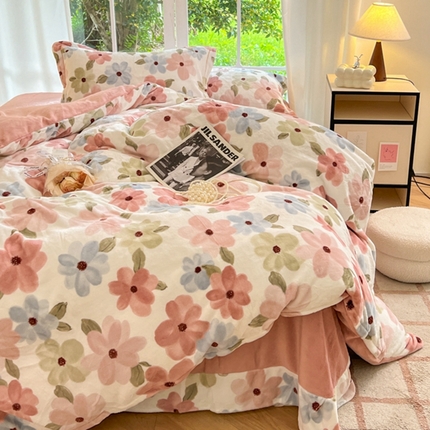 91家纺网 家纺一手货源 找家纺 （总）未来家居 2024新款绣花高克重臻棉绒四件套