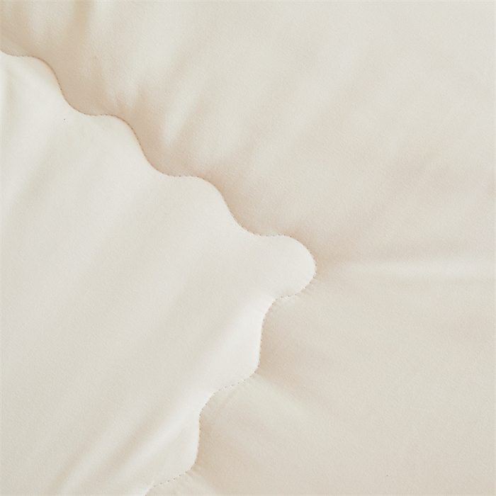 91家纺网 家纺一手货源 找家纺 梦恬佳 2024新款原棉大豆被 奶油白