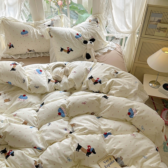 91家纺网 家纺一手货源 找家纺 家贝爱 2024新款南法风花边水洗棉四件套 南法风-腊肠狗