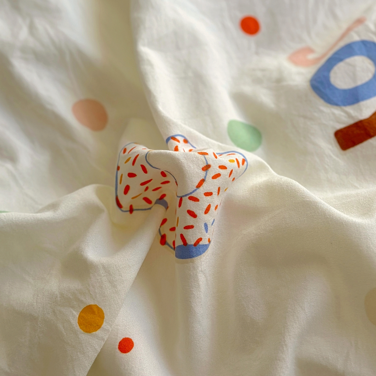 91家纺网 家纺一手货源 找家纺 家贝爱 2024新款南法风花边水洗棉四件套 南法风-传播快乐