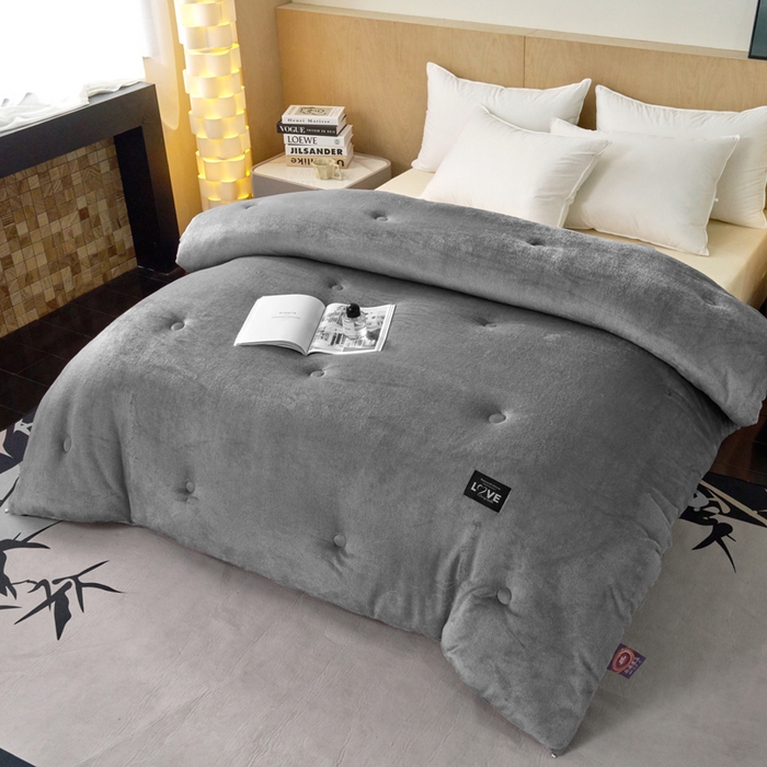 91家纺网 家纺一手货源 找家纺 侨鑫 2024新款A类牛奶绒羽丝棉加厚冬被 被子被芯 气质灰