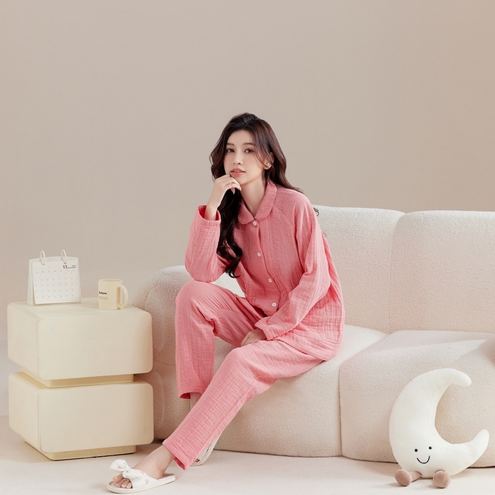 91家纺网 家纺一手货源 找家纺 玖弘家居 2025新款家居服系列-四层纱【控价 抖音118  视频号  99   小红书  118 】 深粉细格女