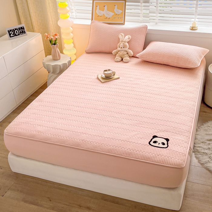 91家纺网 家纺一手货源 找家纺 芬晴家纺 2024新款A类母婴级毛巾绣夹棉床笠-萌猫-大床款 萌猫-豆沙粉