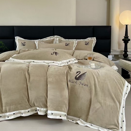 未来家居 2024新款全消光天鹅刺绣牛奶绒四件套（电商控价格不低于400） 咖色