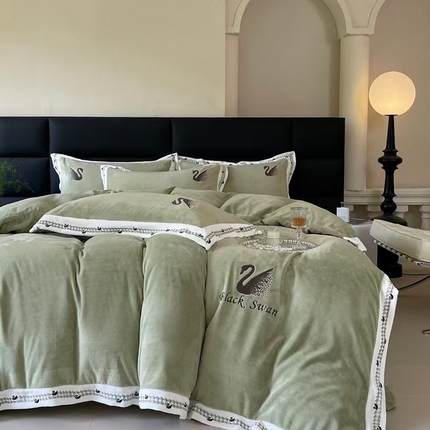 未来家居 2024新款全消光天鹅刺绣牛奶绒四件套（电商控价格不低于400） 豆绿