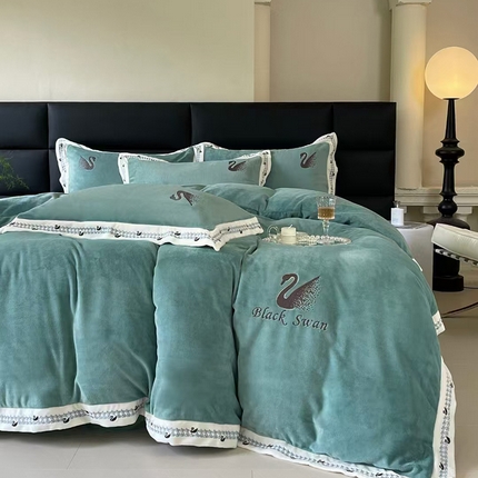 未来家居 2024新款全消光天鹅刺绣牛奶绒四件套（电商控价格不低于400） 绿色