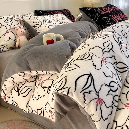 91家纺网 家纺一手货源 找家纺 如一 2024新款A类高克重印花牛奶绒四件套 花意浓