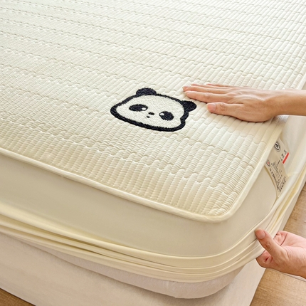 91家纺网 家纺一手货源 找家纺 （总）芬晴家纺 2024新款A类母婴级毛巾绣夹棉床笠-萌猫-大床款