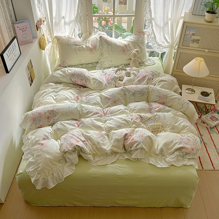 91家纺网 家纺一手货源 找家纺 阿曼达 2024新款ins博主风法式南法风浪漫系列花边款印花水洗m四件套 南法风-花团锦簇