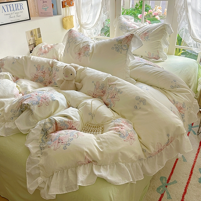 91家纺网 家纺一手货源 找家纺 阿曼达 2024新款ins博主风法式南法风浪漫系列花边款印花水洗m四件套 南法风-花团锦簇