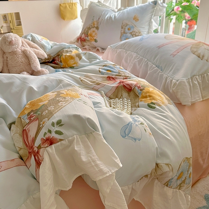 91家纺网 家纺一手货源 找家纺 阿曼达 2024新款ins博主风法式南法风浪漫系列花边款印花水洗m四件套 南法风-蝶恋花溪