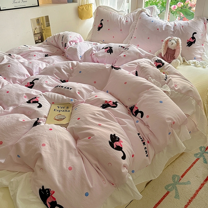 91家纺网 家纺一手货源 找家纺 阿曼达 2024新款ins博主风法式南法风浪漫系列花边款印花水洗m四件套 南法风-粉猫咪