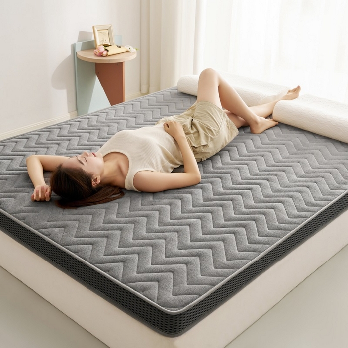 91家纺网 家纺一手货源 找家纺 锦丝钰床垫 2025新款牛奶绒乳胶记忆棉立体床垫 灰