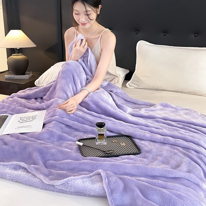 91家纺网 家纺一手货源 找家纺 一帆毯业 免费压缩抽空 300克 仿兔毛泡泡绒高克重法莱绒牛奶绒珊瑚绒兔兔卷边毛毯（外贸跨境供货） 香芋紫