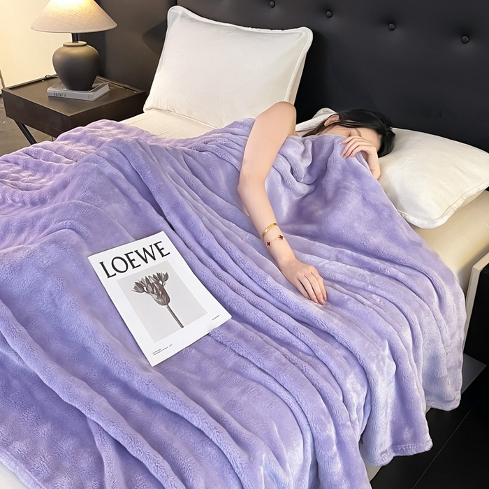 91家纺网 家纺一手货源 找家纺 一帆毯业 免费压缩抽空 300克 仿兔毛泡泡绒高克重法莱绒牛奶绒珊瑚绒兔兔卷边毛毯（外贸跨境供货） 香芋紫