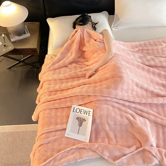 91家纺网 家纺一手货源 找家纺 一帆毯业 免费压缩抽空 300克 仿兔毛泡泡绒高克重法莱绒牛奶绒珊瑚绒兔兔卷边毛毯（外贸跨境供货） 粉玉