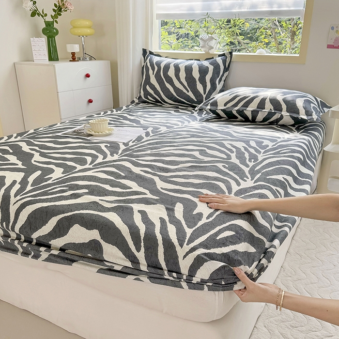 91家纺网 家纺一手货源 找家纺 梵巢家纺 芦荟棉床笠单床笠，外贸跨境单床笠磨毛床笠印花床笠床笠三件套斑马纹