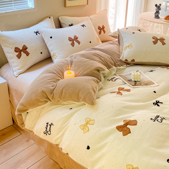 91家纺网 家纺一手货源 找家纺 斯卡诺家纺 2024新款小清新双面牛奶绒印花四件套 蝴蝶结