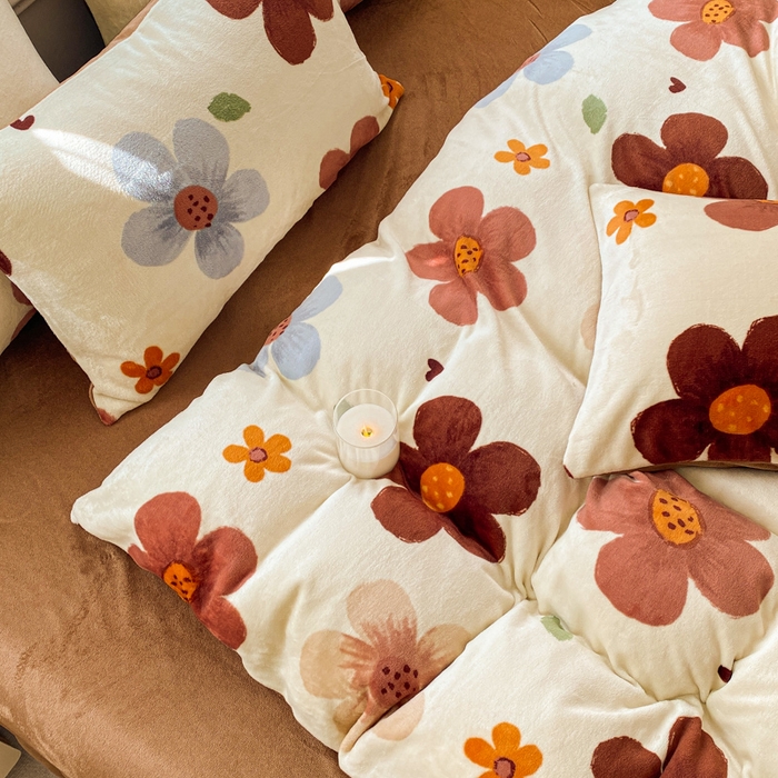 91家纺网 家纺一手货源 找家纺 斯卡诺家纺 2025新款小清新双面牛奶绒印花四件套 繁华咖