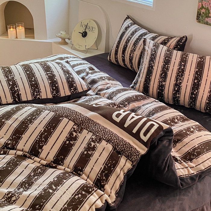 91家纺网 家纺一手货源 找家纺 斯卡诺家纺2025新款小清新双面牛奶绒印花四件套 印象